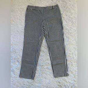 White House Black Market Slim Ankle - 6R